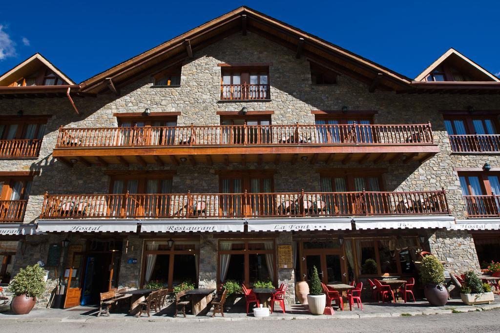 Hostal La Font Os de Civís Exterior photo